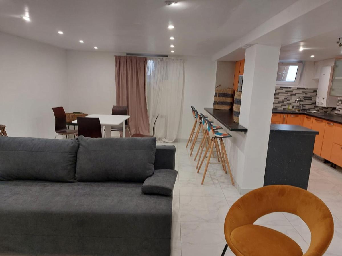 Happy Land Holliday Residential Hotel Epinay-sur-Seine Ngoại thất bức ảnh