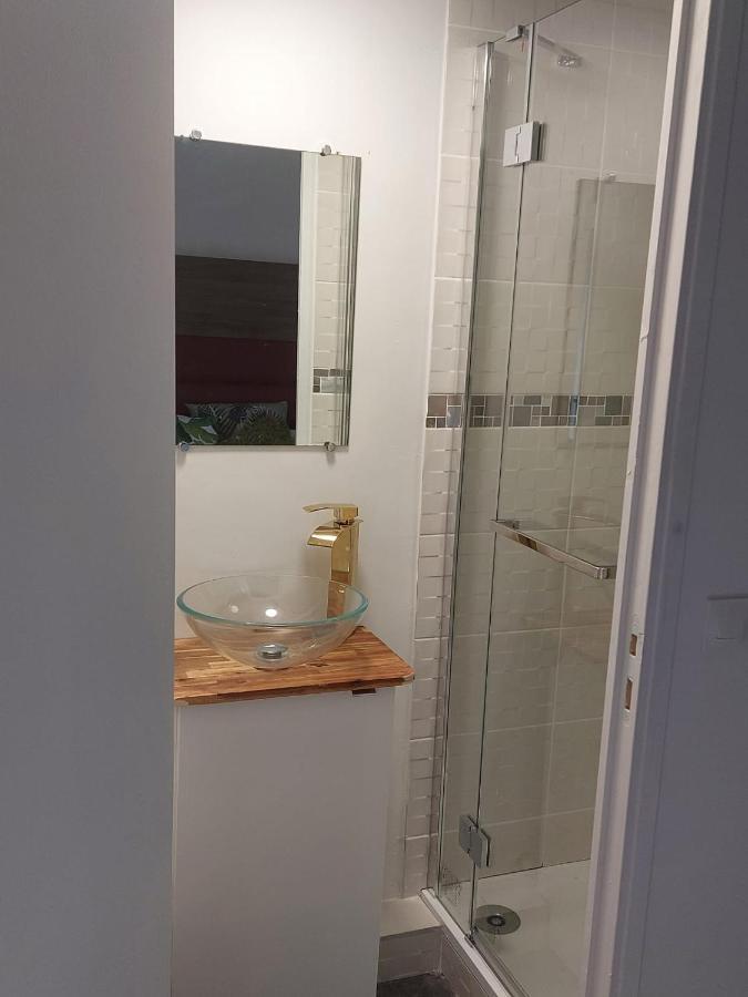 Happy Land Holliday Residential Hotel Epinay-sur-Seine Ngoại thất bức ảnh